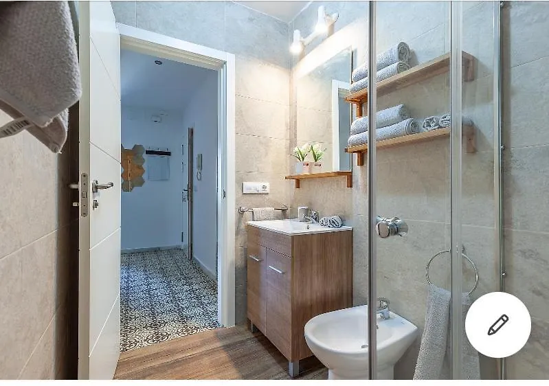 Violeta Apartment With Cozy Balcony Sevilla Spain