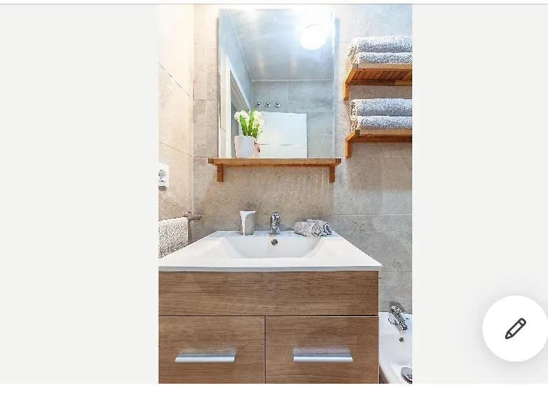 Violeta Apartment With Cozy Balcony Sevilla 0*, Seville Spain