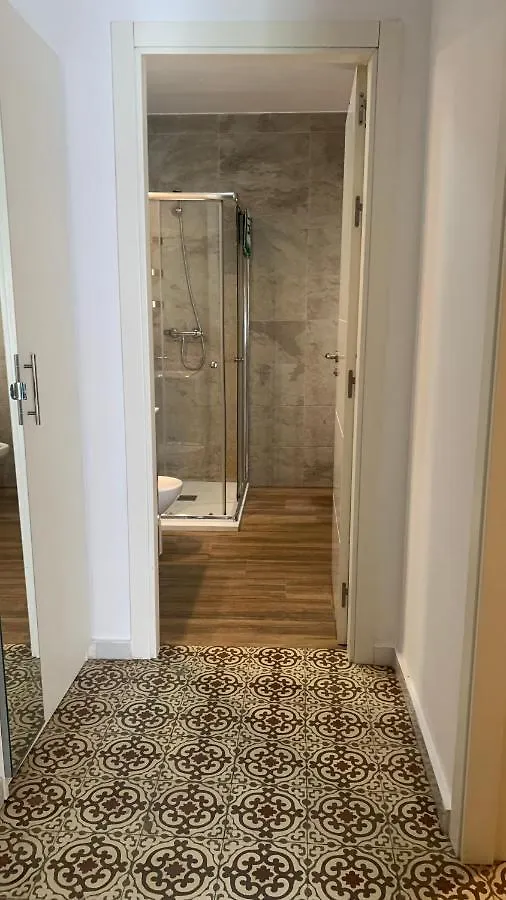 Violeta Apartment With Cozy Balcony Sevilla  Seville