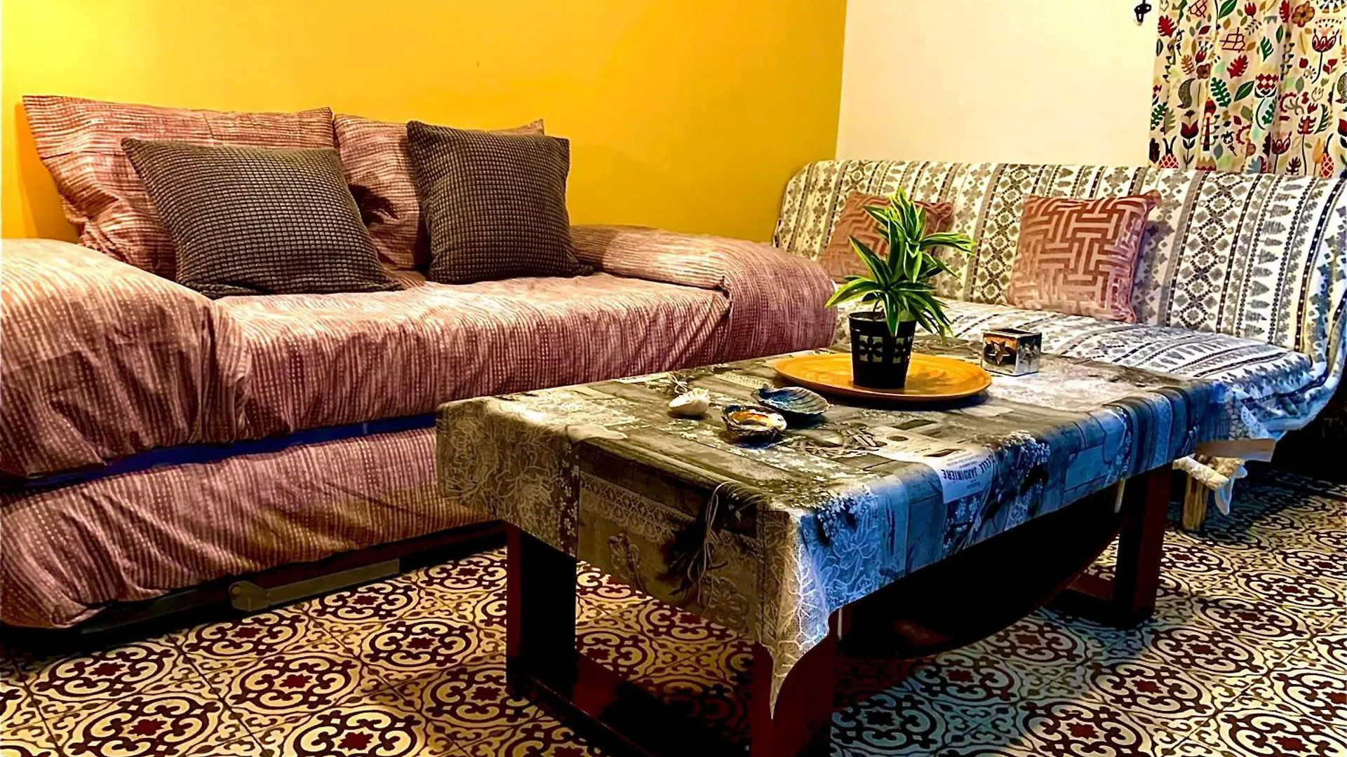 Violeta Apartment With Cozy Balcony Sevilla 0*, Seville Spain